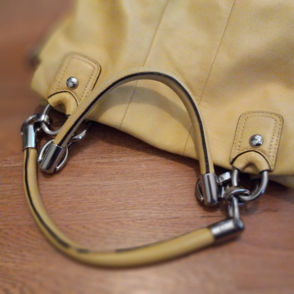 Coach Purse Yellow and Silver - Picture 5 of 15
